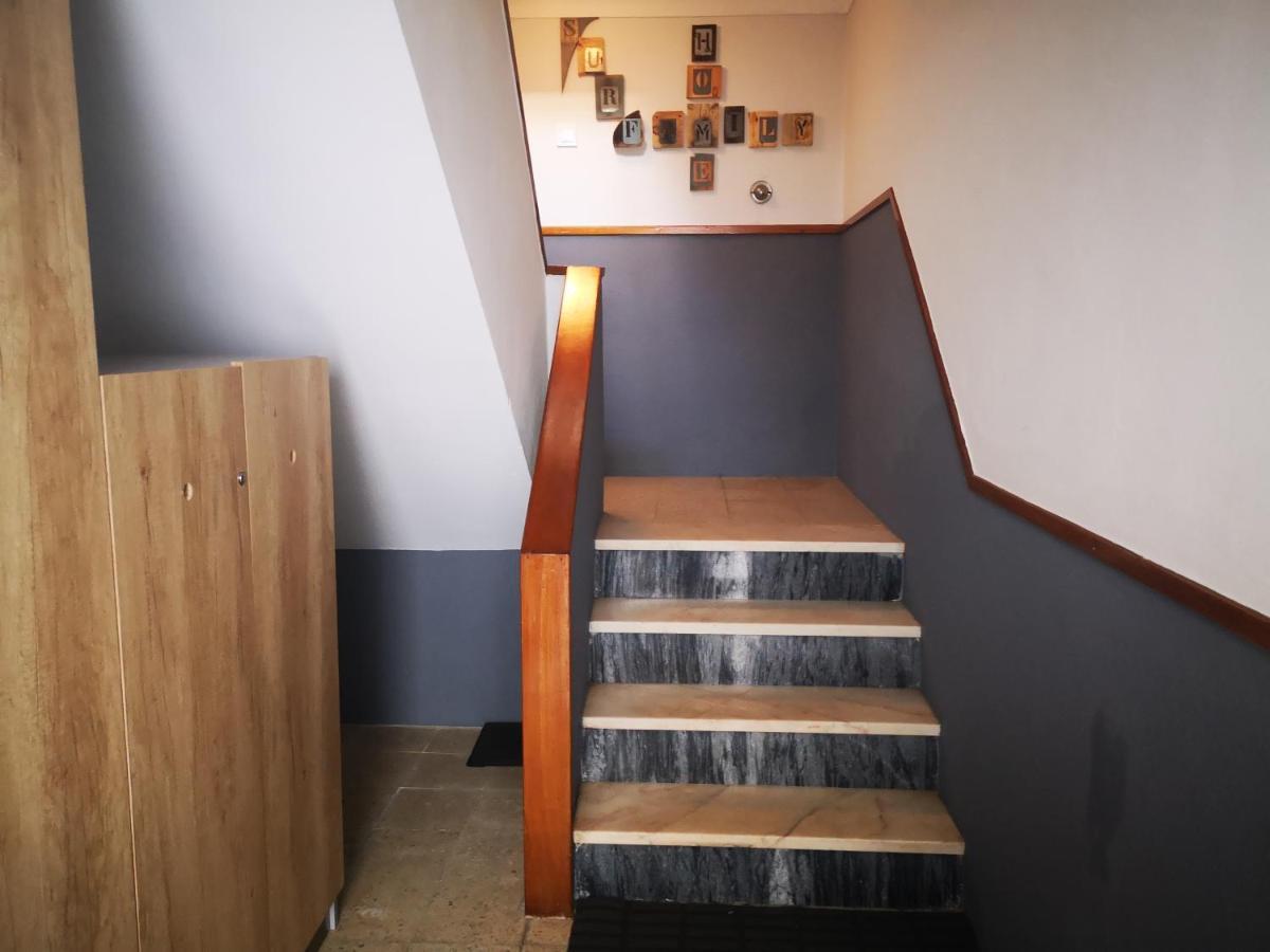 Family Surf Home - Hostel Мафра Екстериор снимка