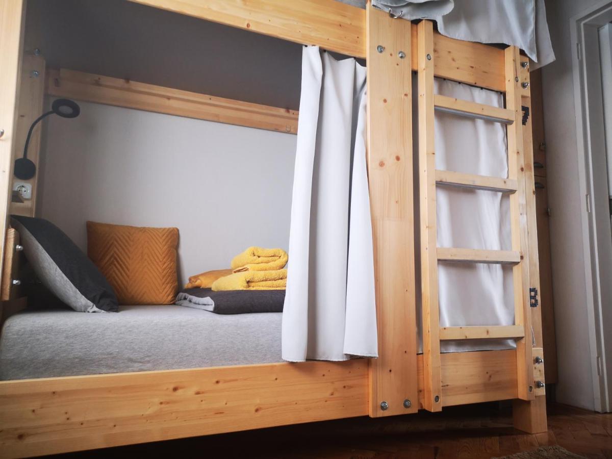 Family Surf Home - Hostel Мафра Екстериор снимка