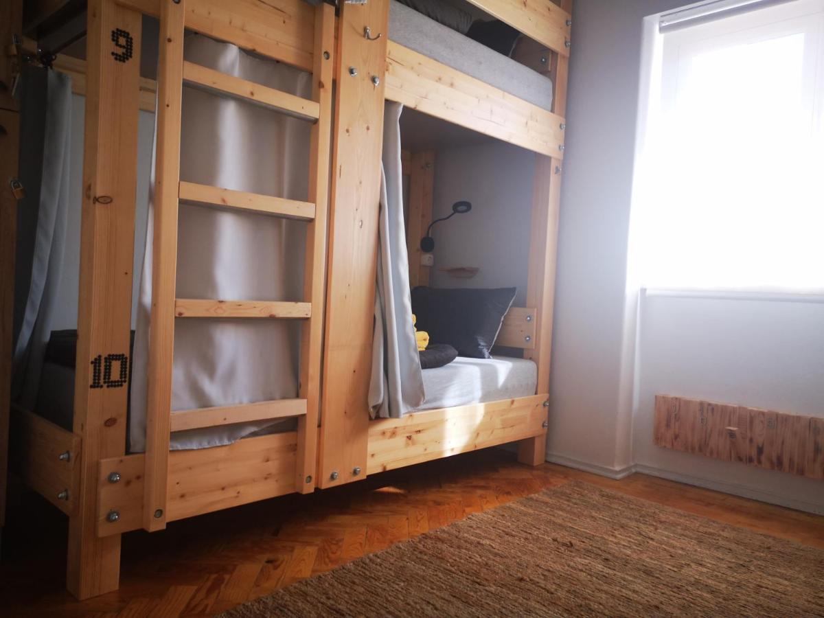 Family Surf Home - Hostel Мафра Екстериор снимка